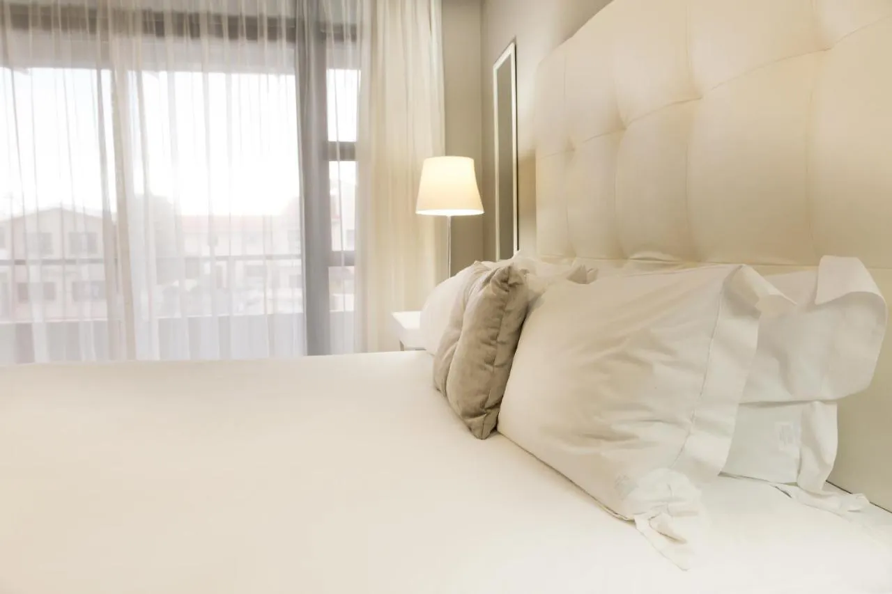 Modern 2 Bedroom With Underground Parking 1 Mins From Beach-205 La Cabina, Blouberg, Cape Town Bloubergstrand 0*,  South Africa