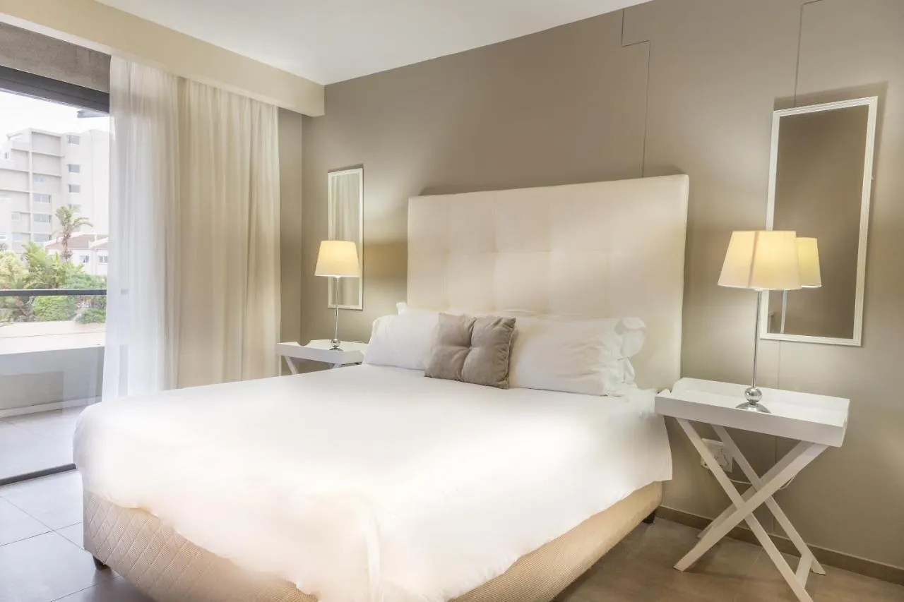 Modern 2 Bedroom With Underground Parking 1 Mins From Beach-205 La Cabina, Blouberg, Cape Town Bloubergstrand Apartment