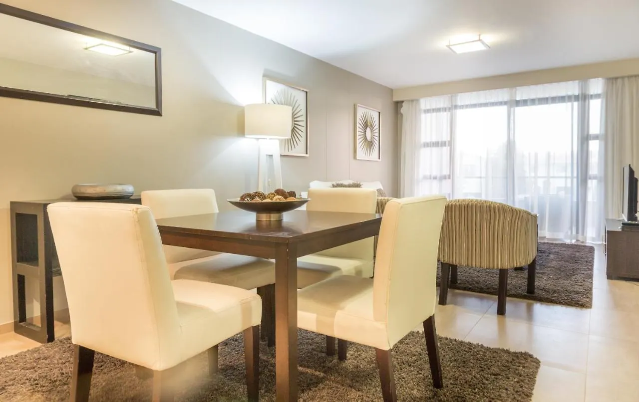 Apartment Modern 2 Bedroom With Underground Parking 1 Mins From Beach-205 La Cabina, Blouberg, Cape Town Bloubergstrand