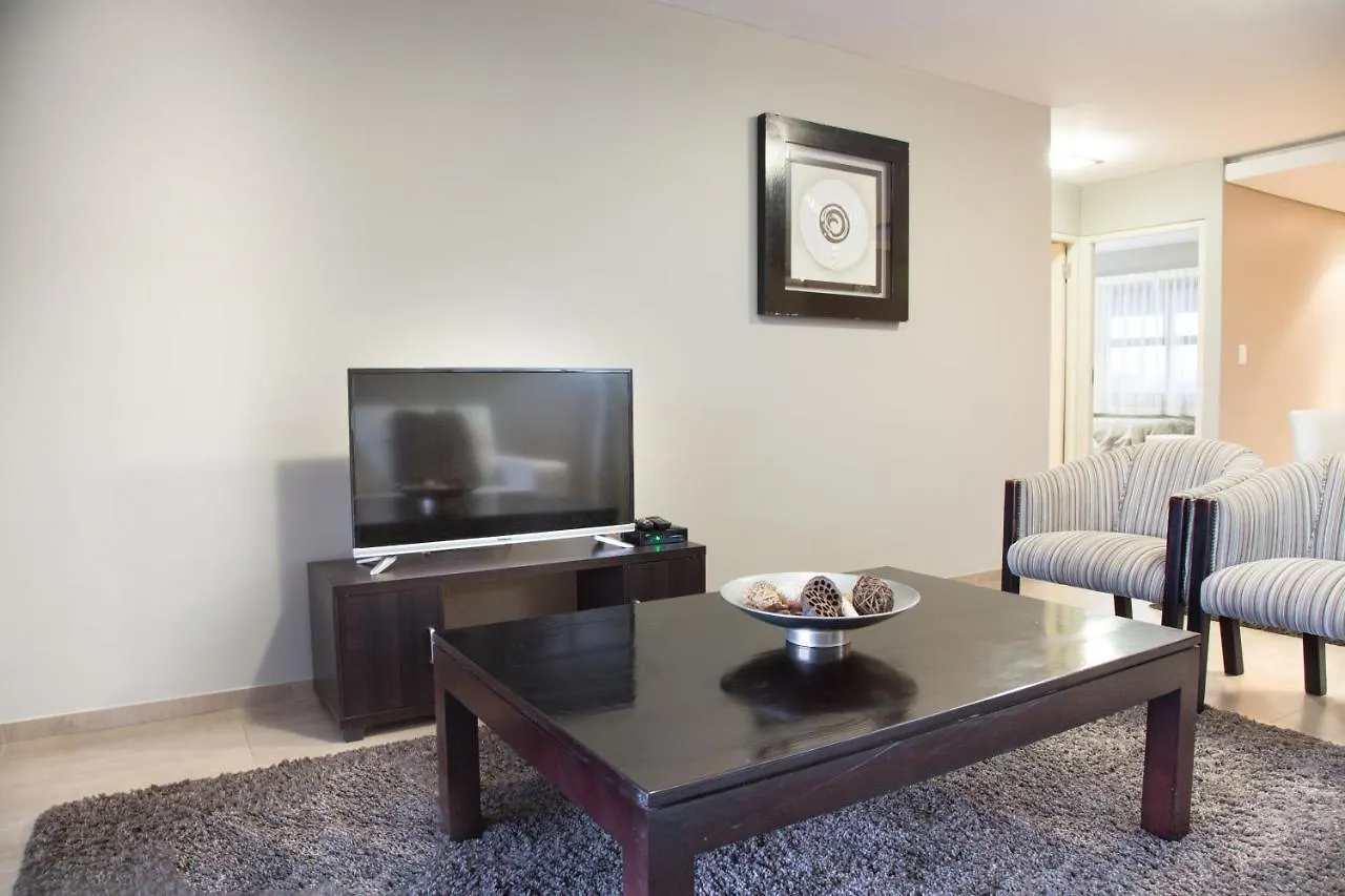 Apartment Modern 2 Bedroom With Underground Parking 1 Mins From Beach-205 La Cabina, Blouberg, Cape Town Bloubergstrand